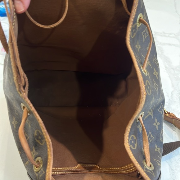 Authenticity guaranteed LOUIS VUITTON Montsouris GM Monogram - Picture 4 of 9